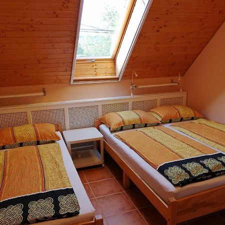 Karpatia Panzio Bed and Breakfast Έστεργκομ Εξωτερικό φωτογραφία